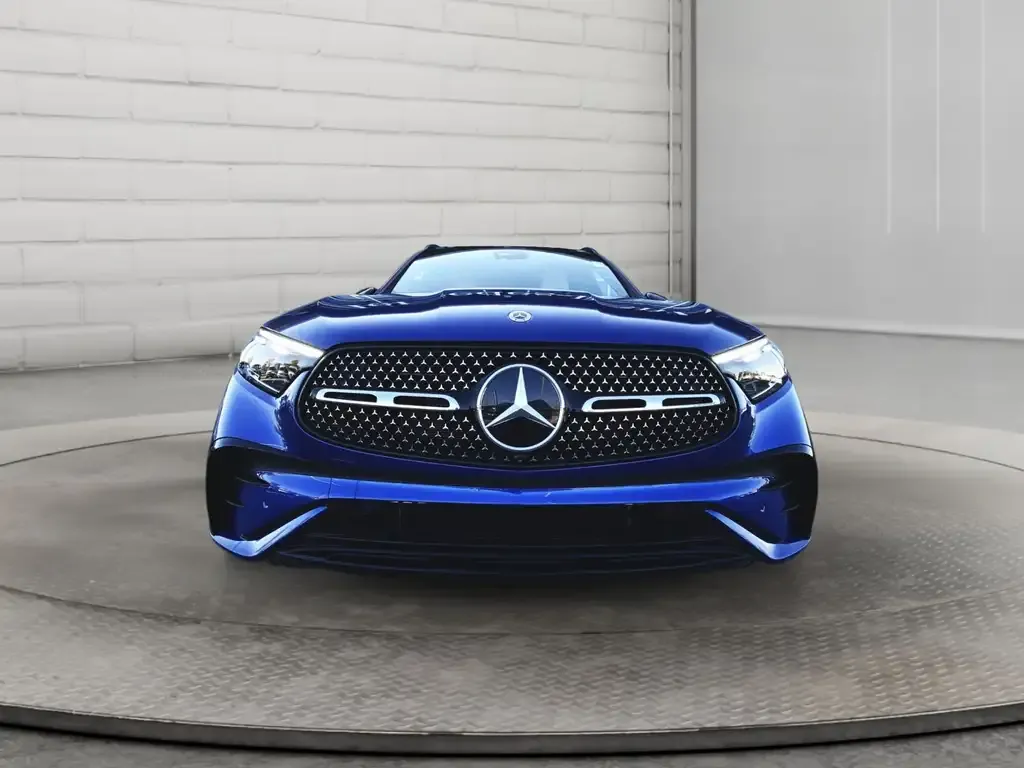 Mercedes-Benz Glc 300 2026 photo 3