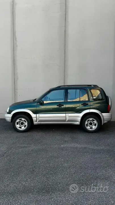 Suzuki Grand Vitara 1999 photo 2
