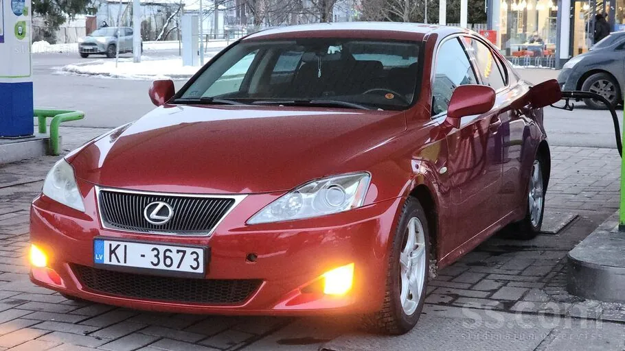 Lexus Is