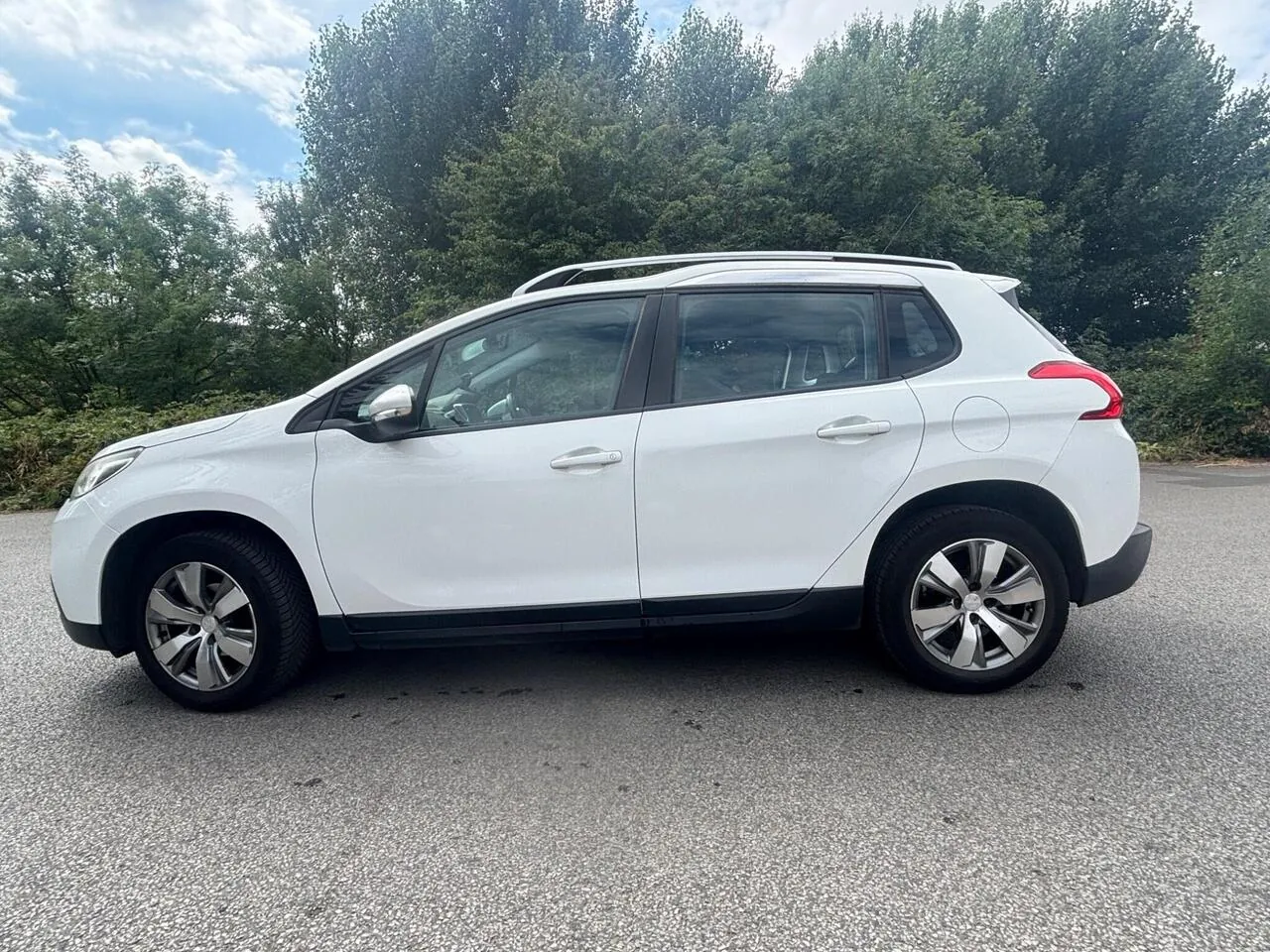 Peugeot 2008 2015 photo 5