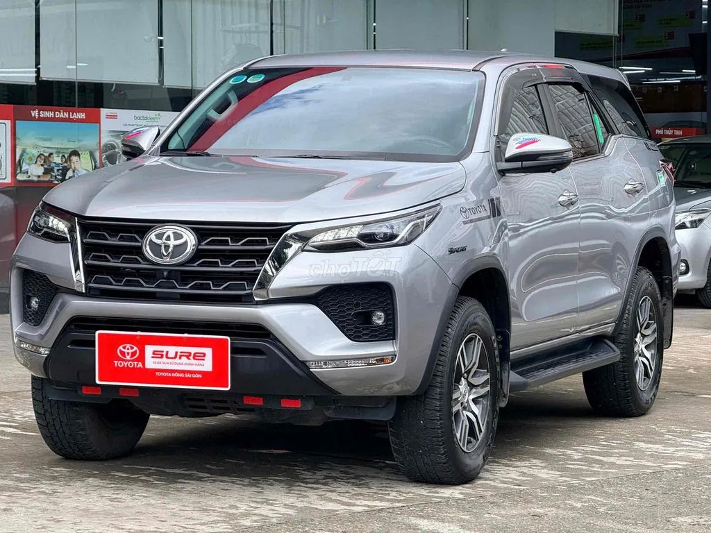 Toyota Fortuner 2024 photo 2