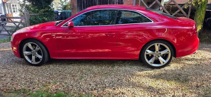 Audi A5 2010 photo 4