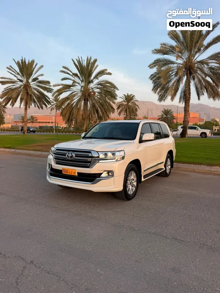 Toyota Land Cruiser 2020 photo 2