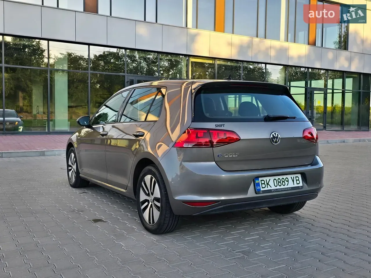 Volkswagen E-Golf 2015 photo 4