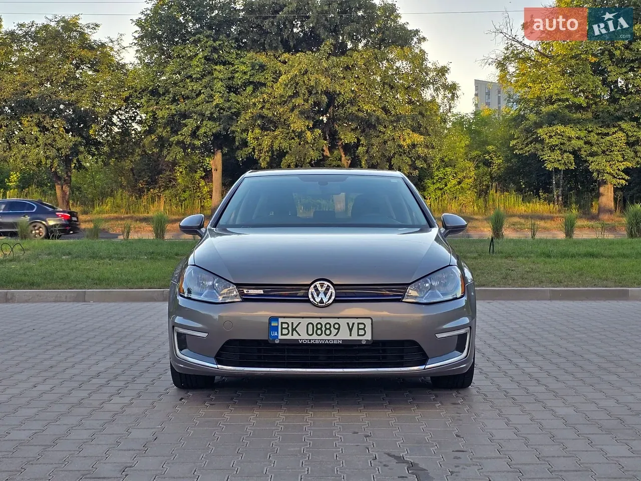 Volkswagen E-Golf 2015 photo 2