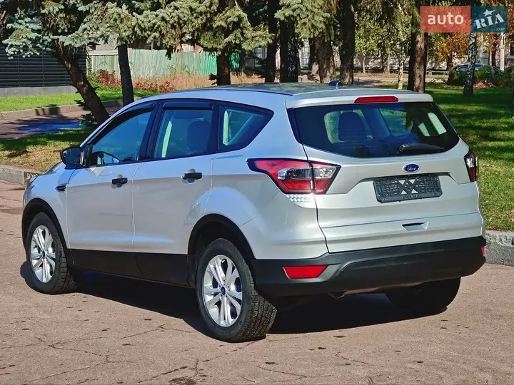 Ford Escape 2018 photo 3