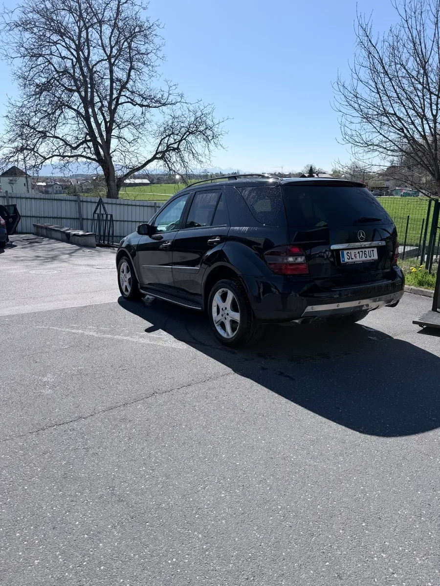 Mercedes-Benz M-Class 2006 photo 3