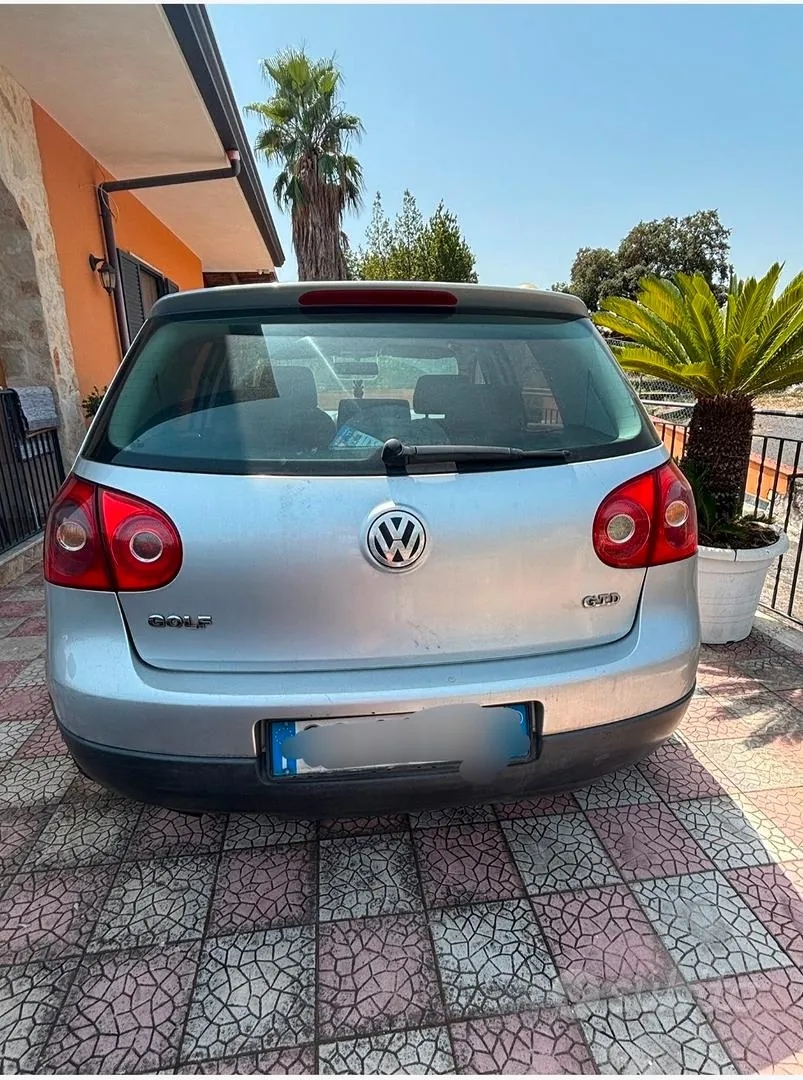 Volkswagen Golf 2005 photo 2