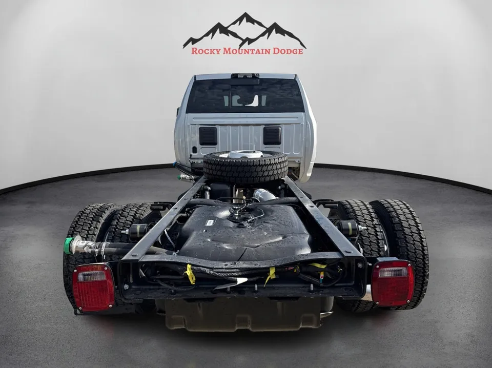 Ram 5500 Crewcab Laramie 2026 photo 4