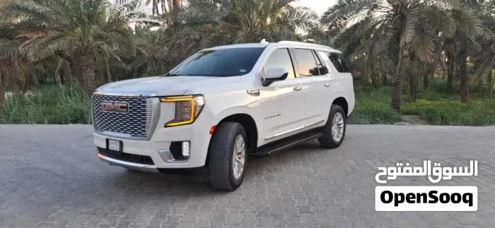 GMC Yukon 2023 photo 2