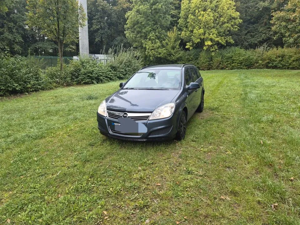 Opel Astra Caravan