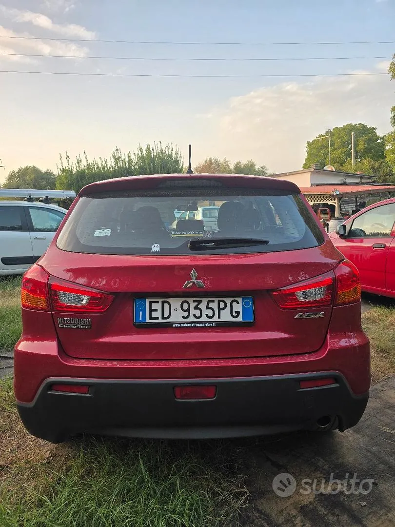 Mitsubishi Asx 2011 photo 2