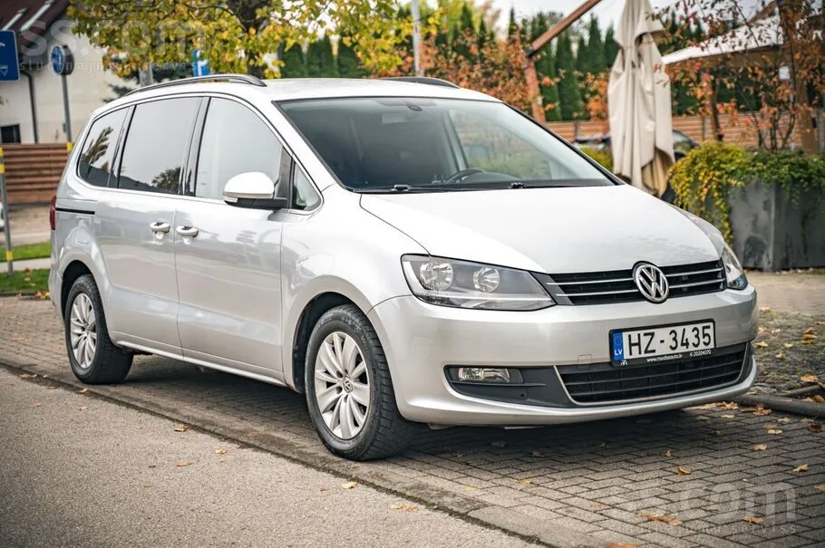Volkswagen Sharan 2012 photo 3