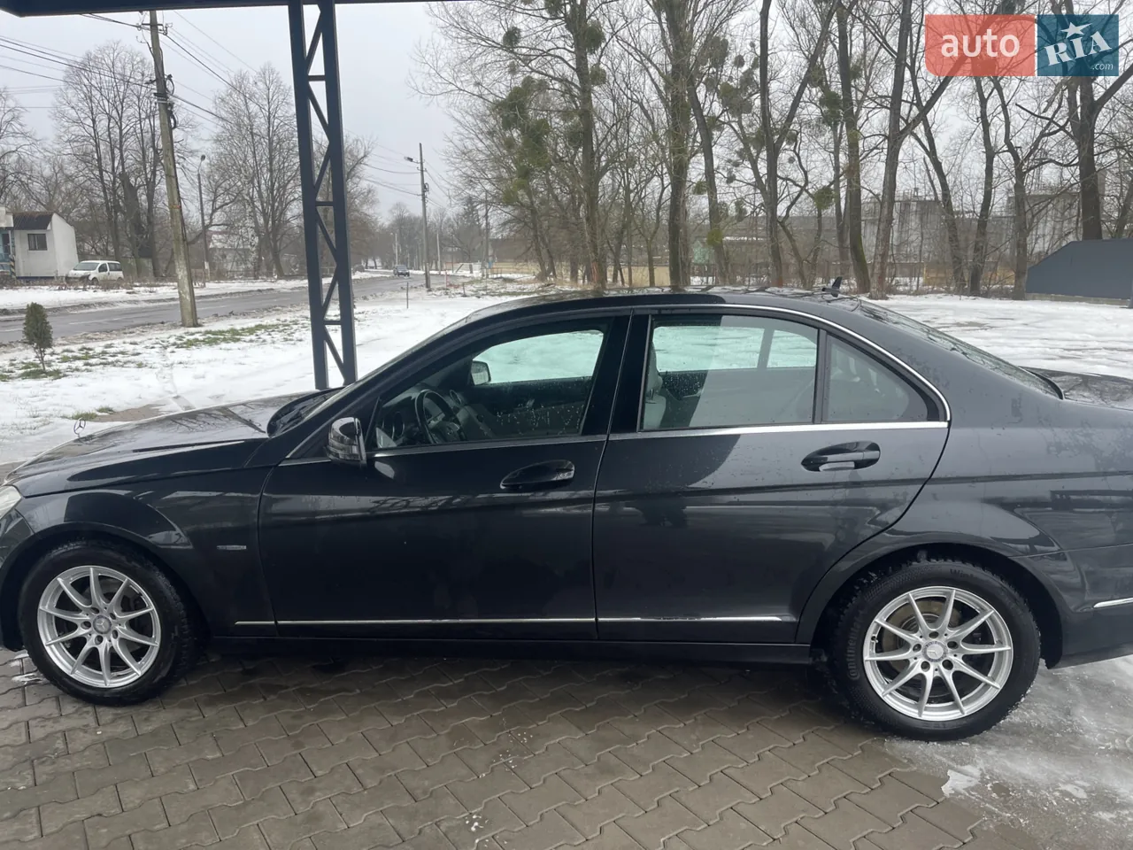 Mercedes-Benz C-Class 2011 photo 3