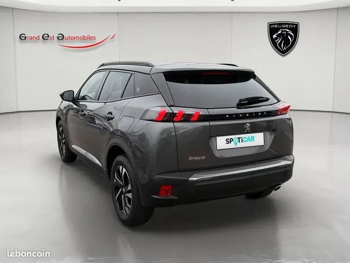 Peugeot 2008 2022 photo 3