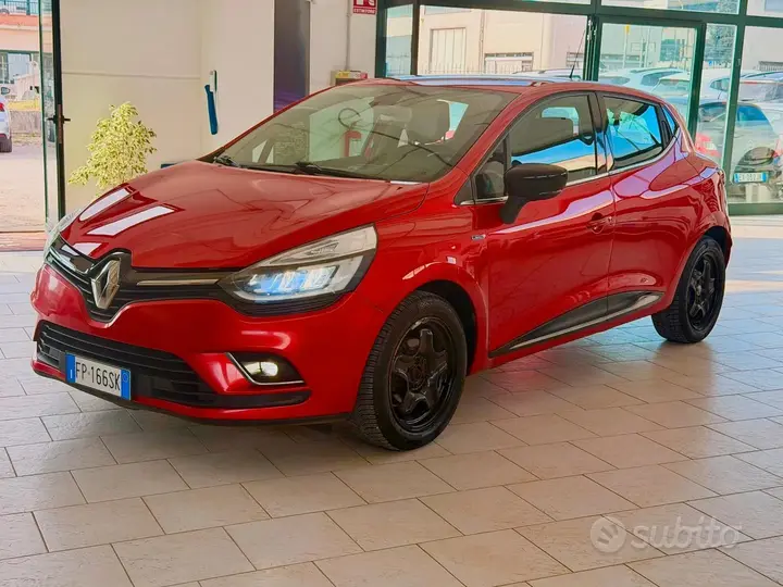 Renault Clio 2018 photo 2