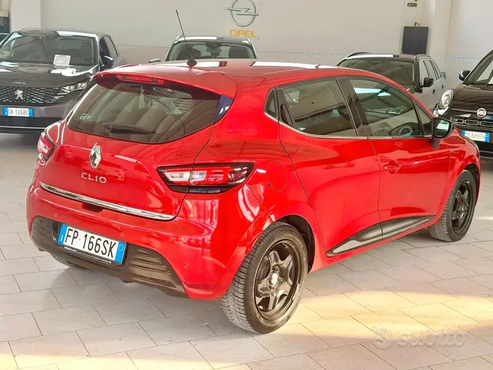 Renault Clio 2018 photo 3