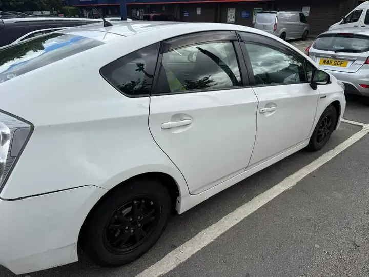 Toyota Prius 2020 photo 3
