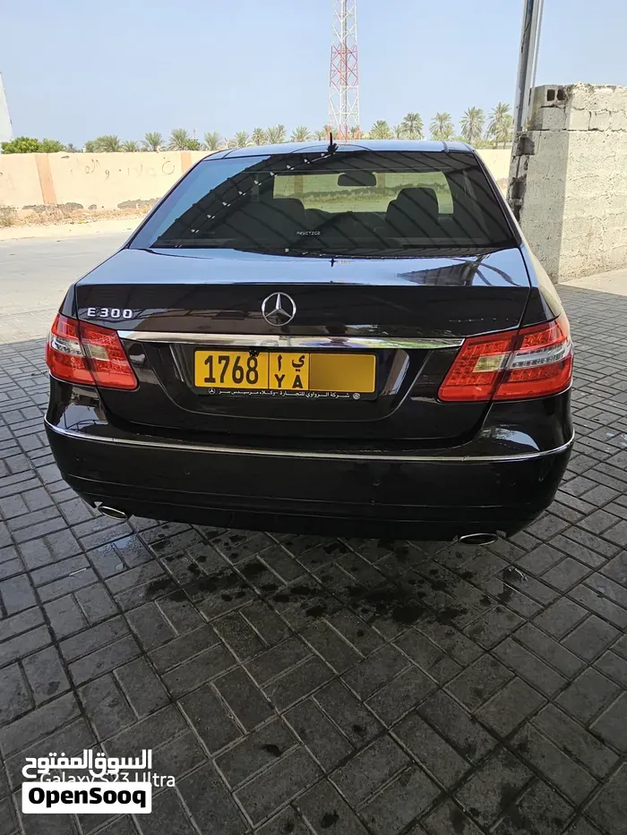 Mercedes-Benz E-Class 2010 photo 2