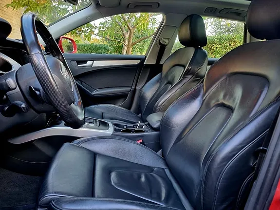 Audi A4 2010 photo 5