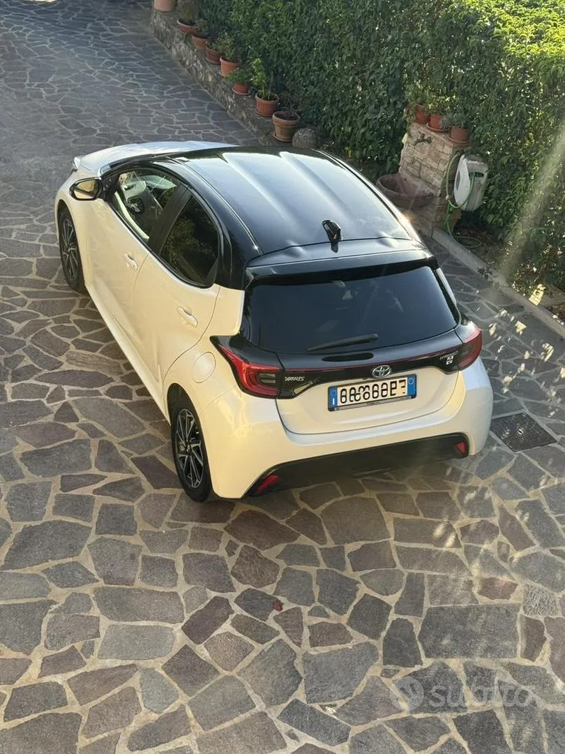 Toyota Yaris 2021 photo 3