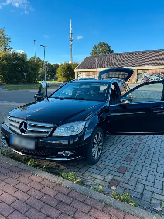 Mercedes-Benz C200