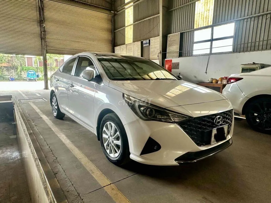 Hyundai Accent 2023 photo 3