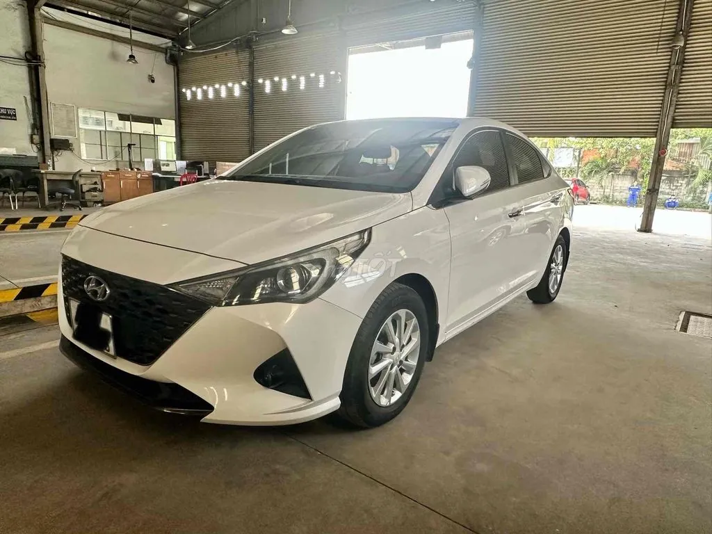 Hyundai Accent 2023 photo 2