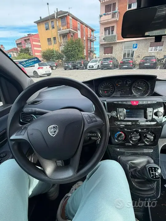 Lancia Ypsilon 2023 photo 5
