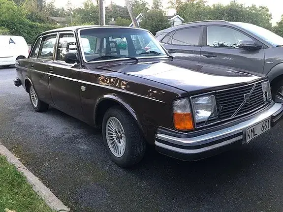 Volvo 244 1979 photo 2