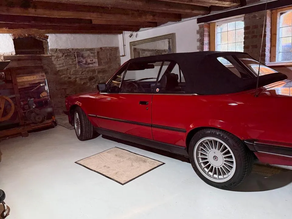 BMW E30
