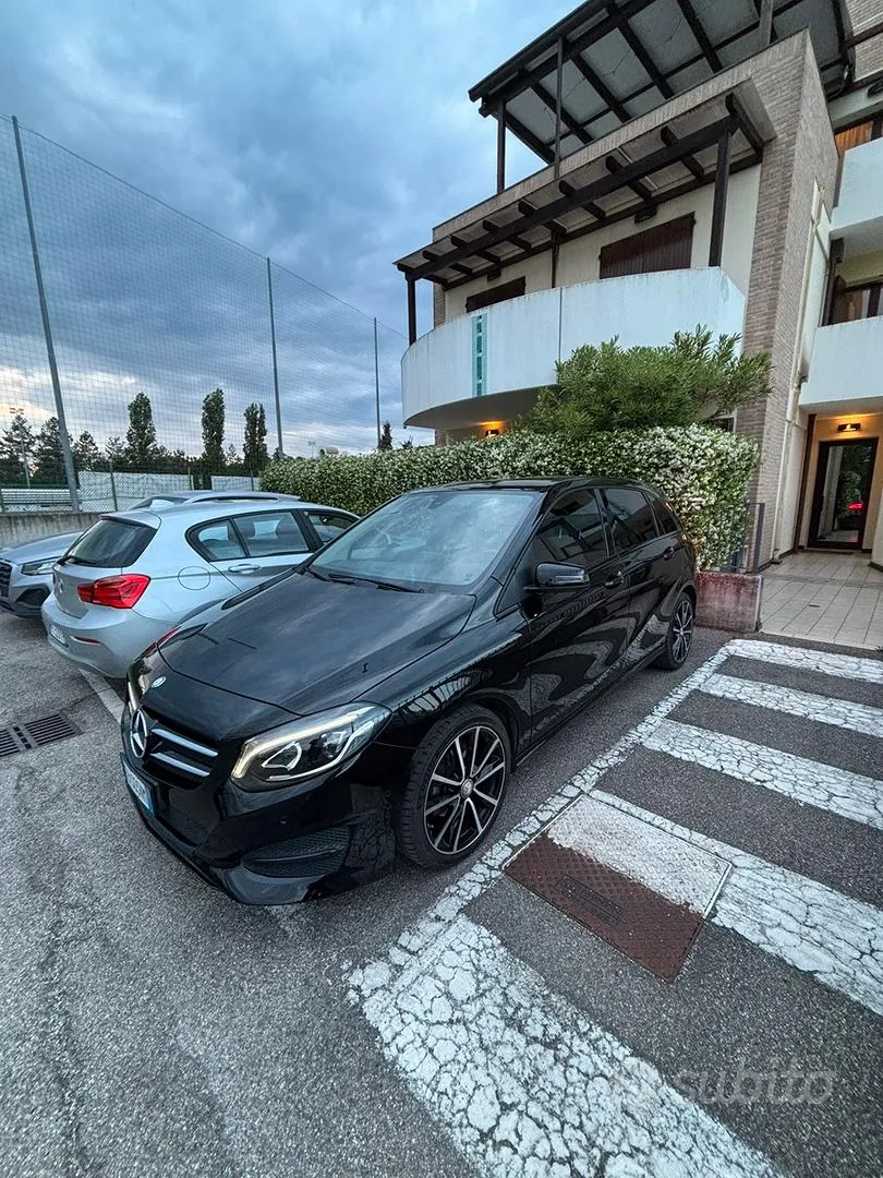 Mercedes-Benz B-Class 2016 photo 2