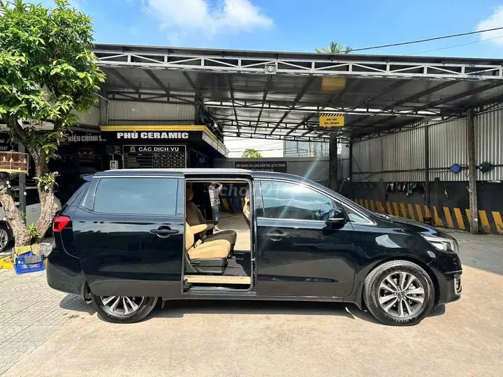 Kia Sedona 2018 photo 5