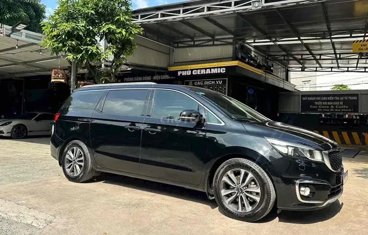 Kia Sedona 2018 photo 3