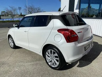 Suzuki Swift 2021 photo 4