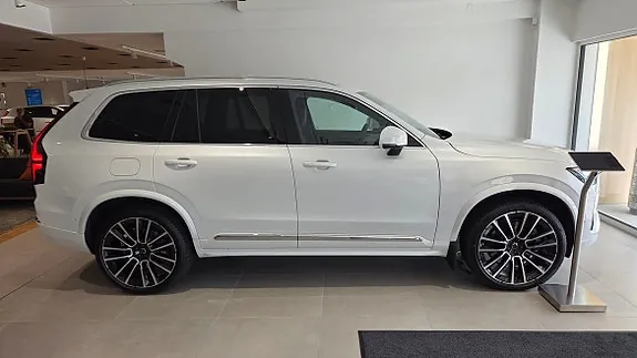 Volvo Xc90 2027 photo 2