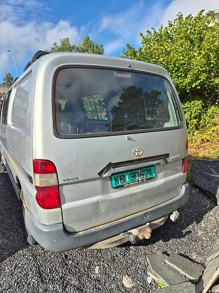 Toyota Hiace 2004 photo 3