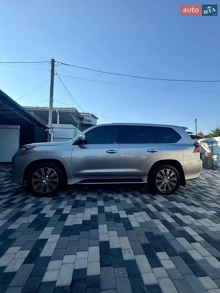 Lexus Lx 2017 photo 5
