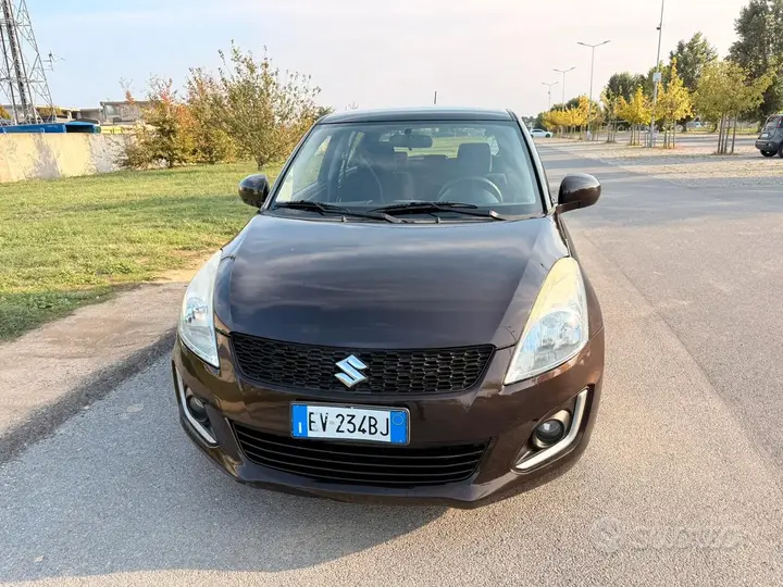 Suzuki Swift 2014 photo 2