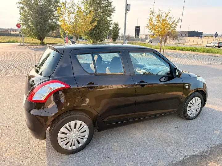Suzuki Swift 2014 photo 3