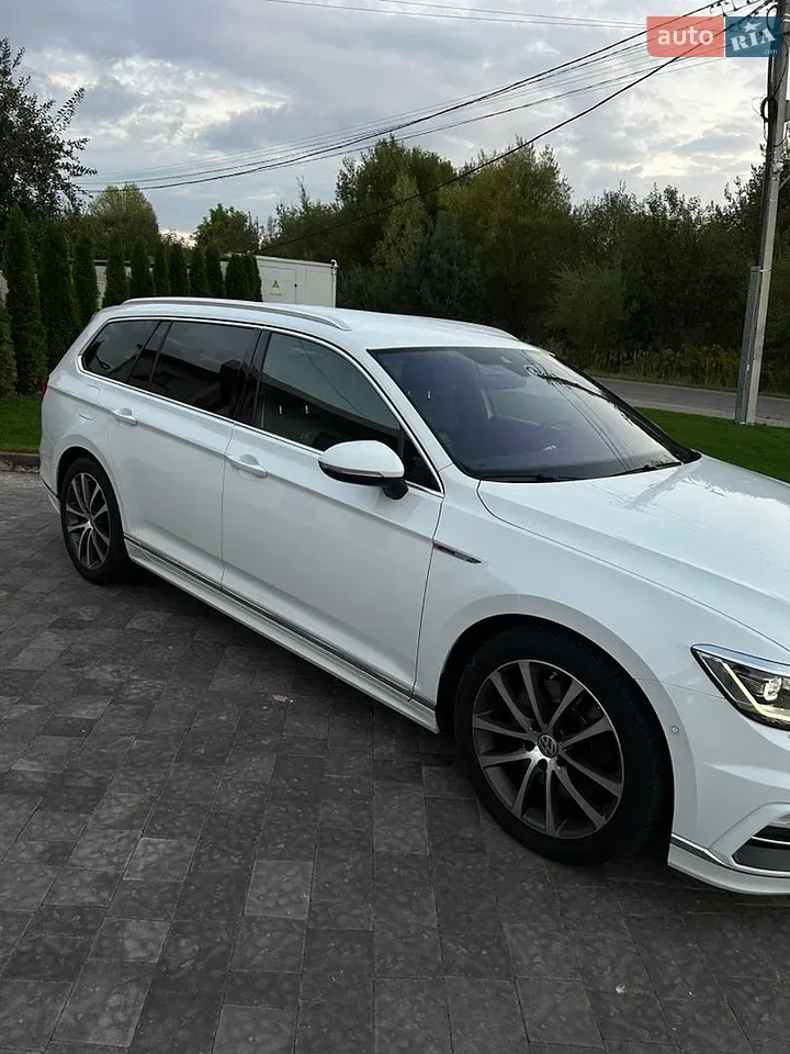 Volkswagen Passat 2017 photo 2