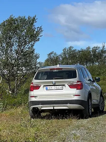 BMW X3 2011 photo 2
