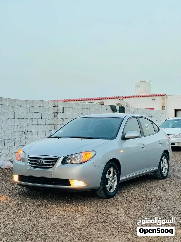 Hyundai Avante 2010 photo 5