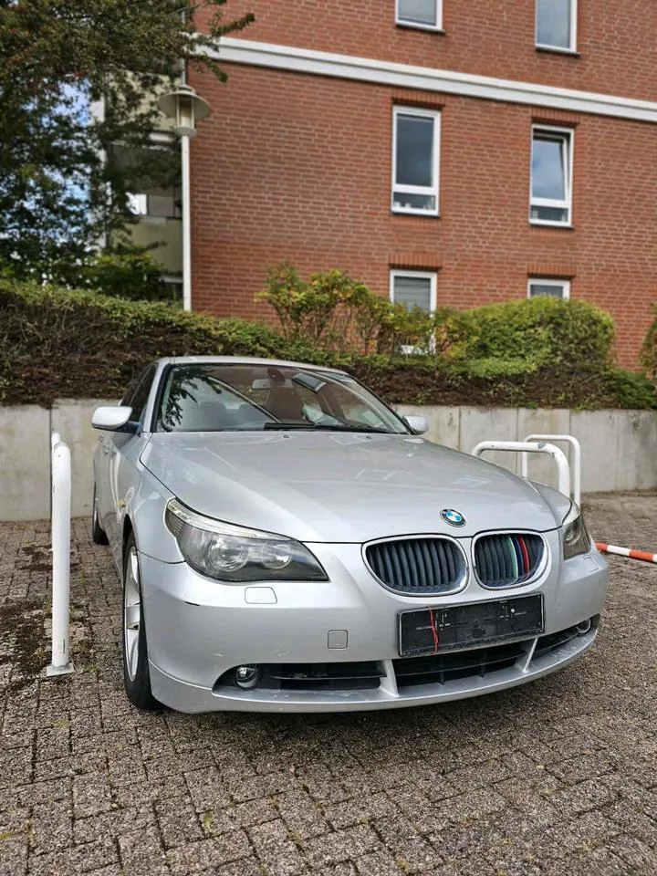 BMW 525