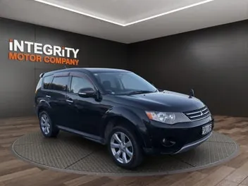 Mitsubishi Outlander 2012 photo 2