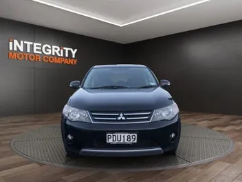 Mitsubishi Outlander 2012 photo 3