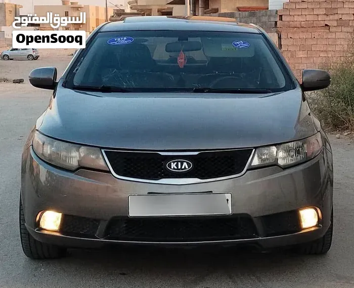 Kia Cerato 2010 photo 2