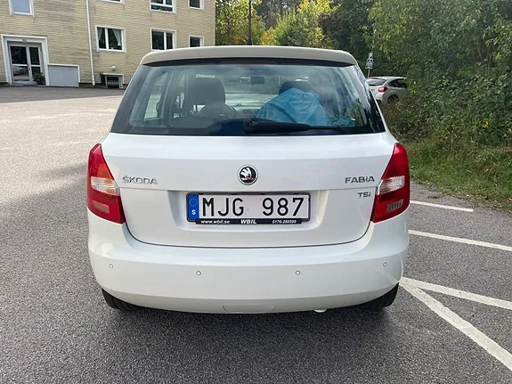 Skoda Fabia 2013 photo 4