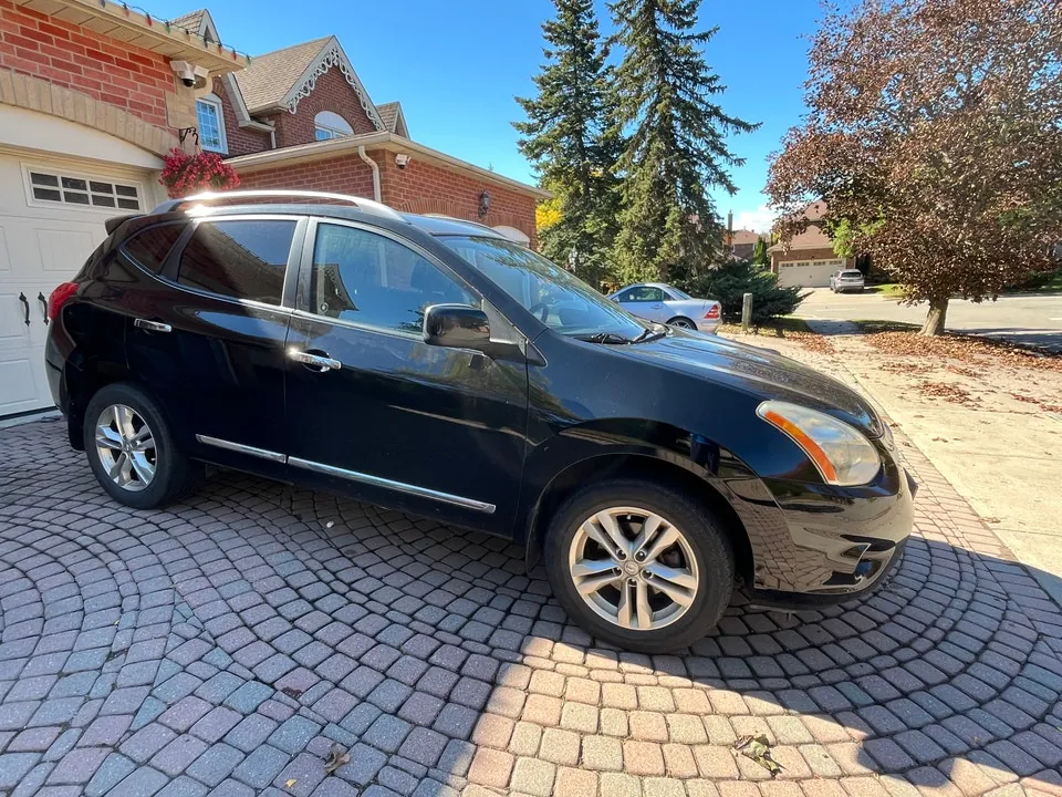 Nissan Rogue 2012 photo 2