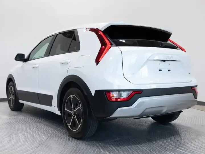 Kia Niro 2023 photo 3